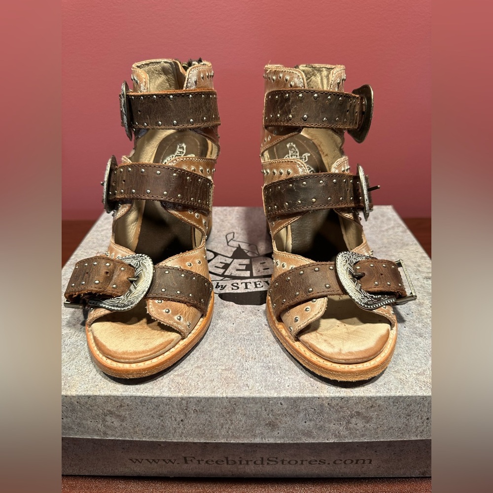 Freebird by Steven Violet size 8